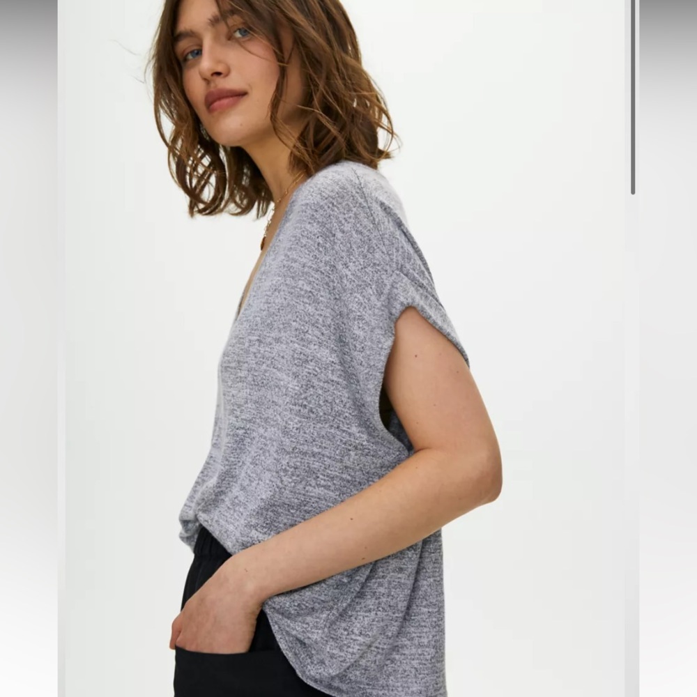 Wilfred Free Brosh T-Shirt pink